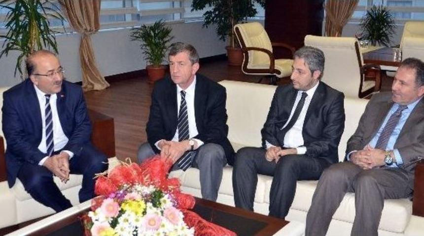 Ak Parti İl Y&ouml;netiminden Başkan G&uuml;mr&uuml;k&ccedil;&uuml;oğlu&rsquo;na Ziyaret