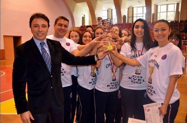 Aydın&rsquo;da Voleybol Gen&ccedil; Kızlar İl Birincisi Belli Oldu 2