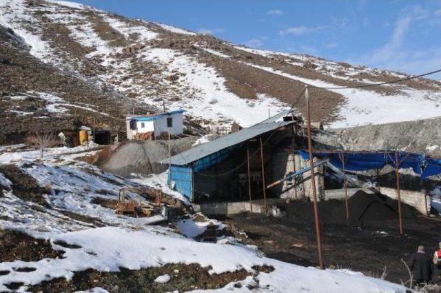 Sivas ta K&ouml;m&uuml;r Ocağında G&ouml;&ccedil;&uuml;k:1 &Ouml;l&uuml;, 1 Yaralı (3) 3