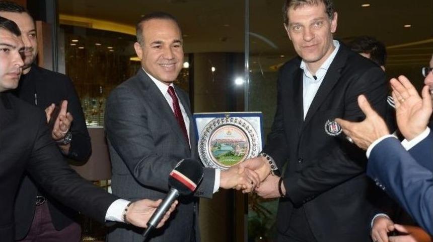 Beşiktaş&rsquo;a Bir Onur Da Adana&rsquo;dan