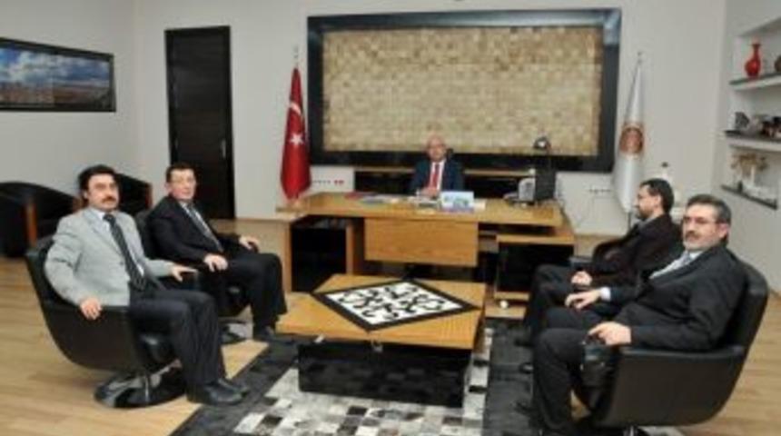 Rekt&ouml;r Adayı &Ccedil;imen&rsquo;den, Başkan &Ccedil;oban&rsquo;a Ziyaret