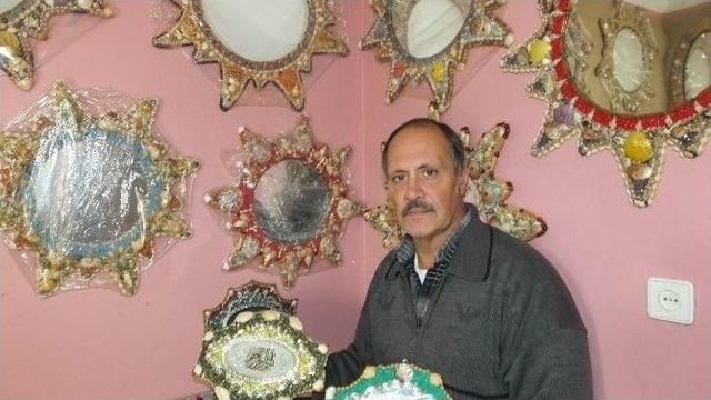 Burhaniye&rsquo;de Emeklinin El Emeği G&ouml;z Nuru Eserleri Beğenildi 1