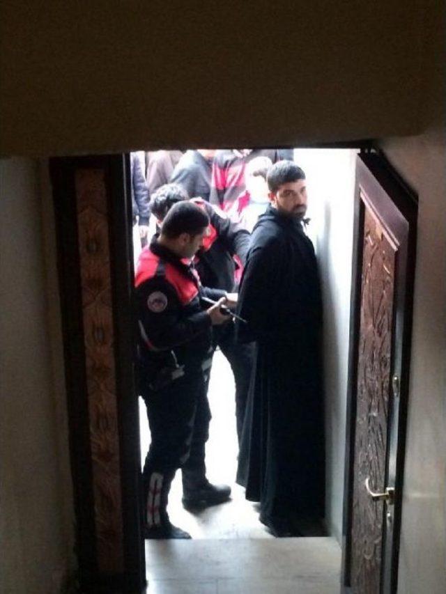 Mardin de &Ccedil;arşaflı 2 Erkekten 1 i Yakalandı, Diğeri Ka&ccedil;tı 1