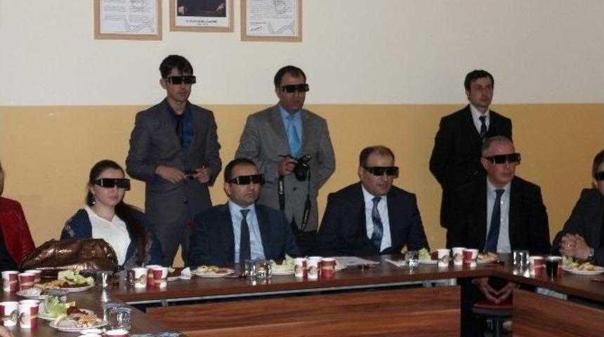 Yunak&rsquo;ta İmkb Yatılı B&ouml;lge Okula&rsquo;na 3d Teknolojik Sınıf