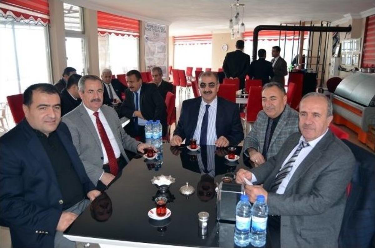 Adilcevaz&rsquo;da İl&ccedil;e Milli Eğitim M&uuml;d&uuml;rleri Toplantısı