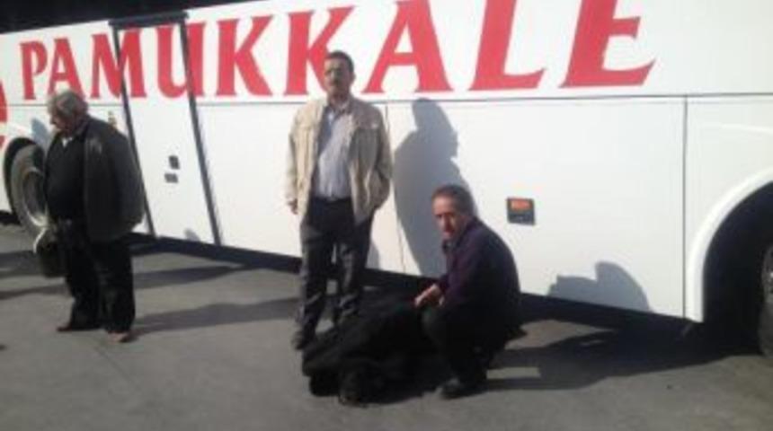 Otob&uuml;s Altında Kalan Adam Ağır Yaralandı