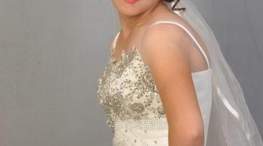 (&ouml;zel Haber) Gen&ccedil; Kadın 7 G&uuml;nd&uuml;r Kayıp - G&ouml;ren &Ccedil;ok Ama Bulan Yok