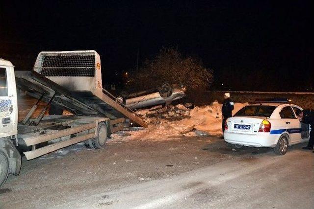 Otomobil Takla Attı: 2 Yaralı 2