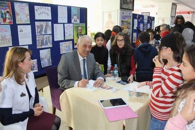 Eğitimci-yazar Yazgan, Nevşehir’de Öğrencilerle Buluştu