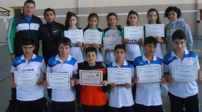 Anadolu Yıldızlar Ligi Badminton M&uuml;sabakaları