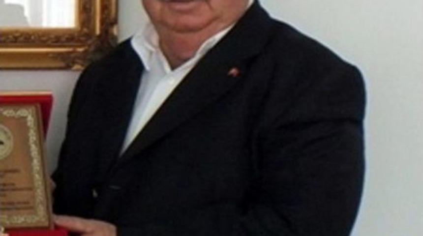 Ak Partili Eski Başkanın &Ouml;ld&uuml;r&uuml;lmesine 3 G&ouml;zaltı