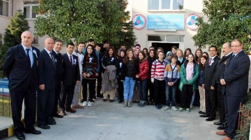 &Ouml;ğrencilerden G&uuml;mr&uuml;k M&uuml;d&uuml;rl&uuml;ğ&uuml;ne Ziyaret