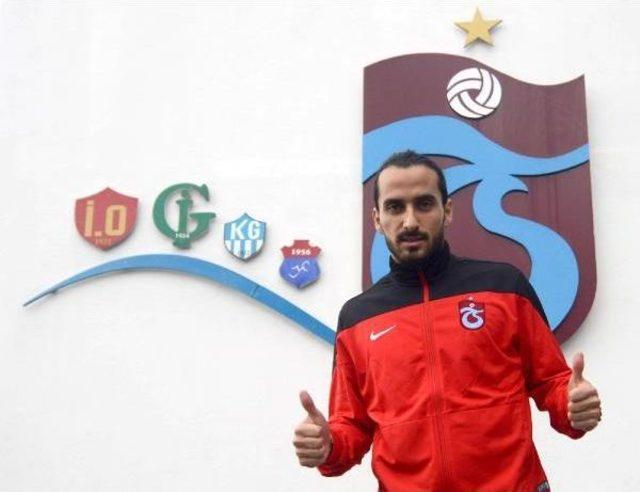 Trabzonspor, Erkan Zengin'e Imzayı Attırdı