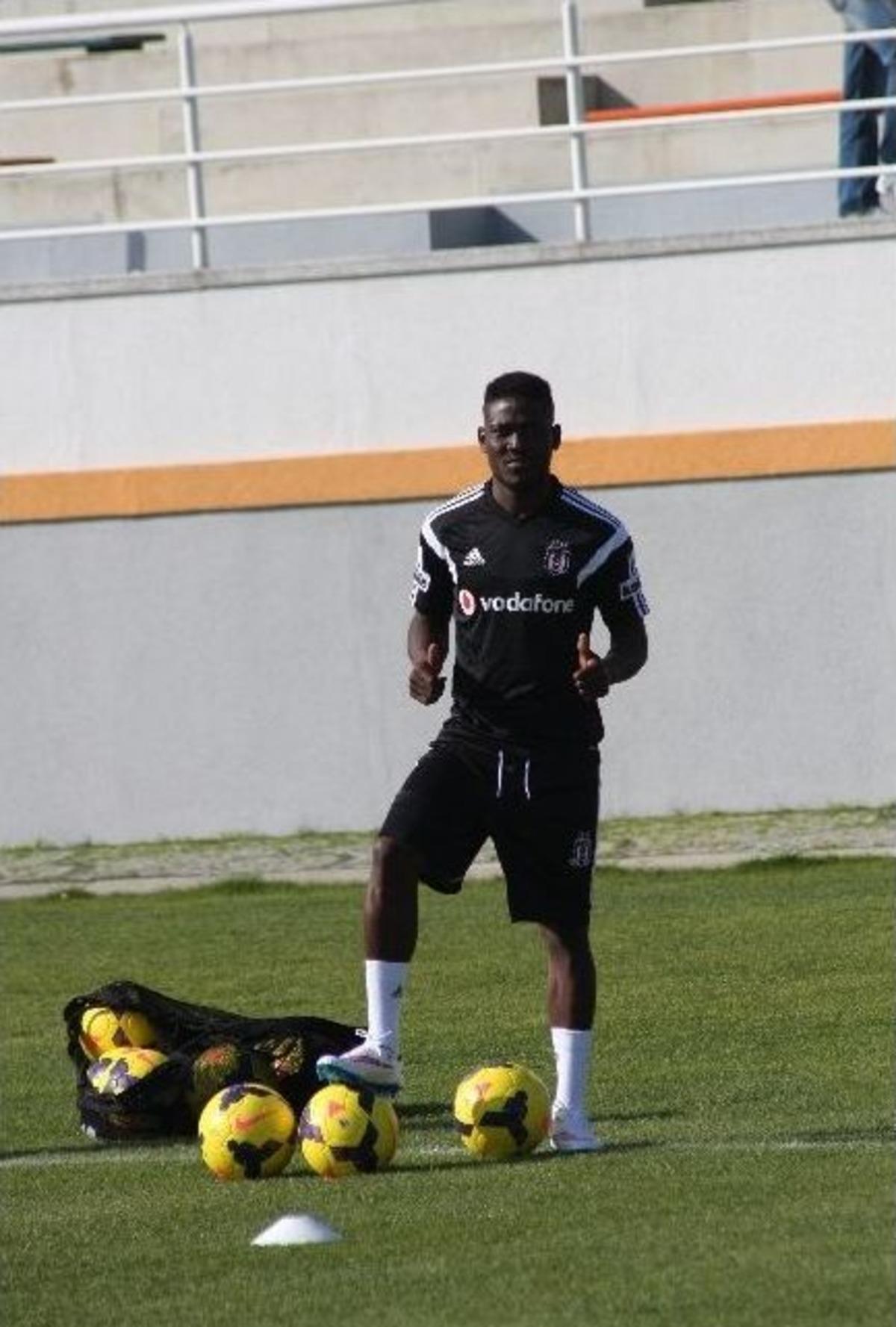 Daniel Opare, İlk İdmanına &Ccedil;ıktı