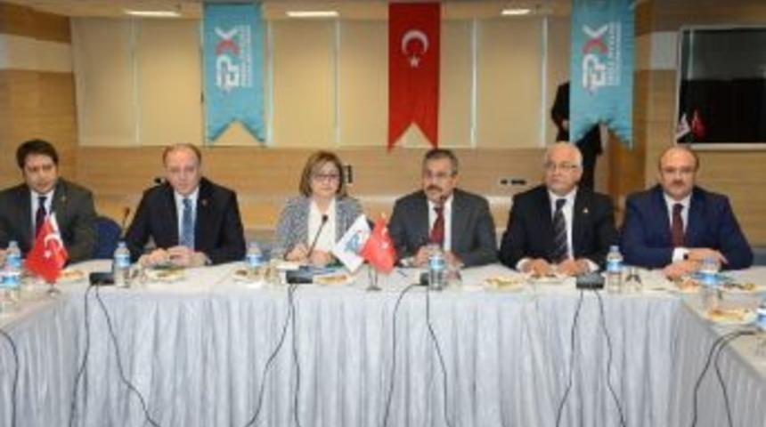 Gaziantep&rsquo;in Elektrik Sorunu Ankara&rsquo;da Masaya Yatırıldı