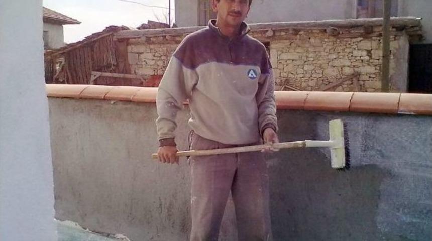 Cami İ&ccedil;inde İmam, Cami Dışında İş&ccedil;i