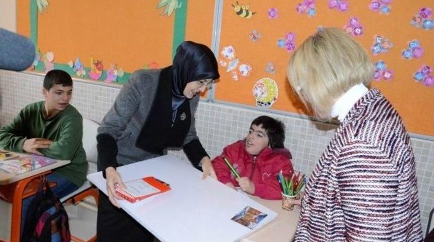 Başkan Toru &Ouml;zel Eğitim &Ouml;ğrencileriyle Buluştu