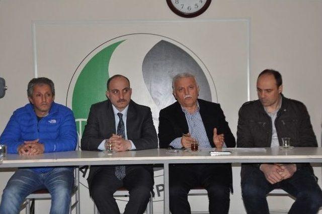 Sakaryaspor Kulüp Başkanı Selahattin Aydın Basın Toplantısı Düzenledi