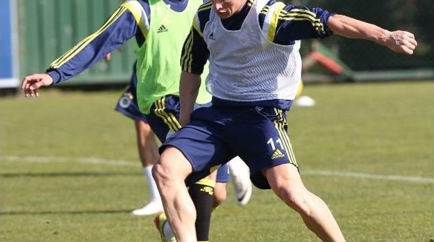 Fenerbah&ccedil;e&rsquo;de Kasımpaşa Mesaisi Başladı
