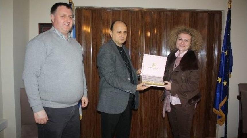 Yunanistan Edirne Konsolosu Charitidou; "yunanca Tanıtım Broş&uuml;r&uuml; Yok"