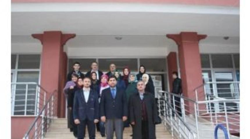 Derbentli Ak Partili Kadınlar Belediye Başkanı Acar&rsquo;ı Ziyaret Etti