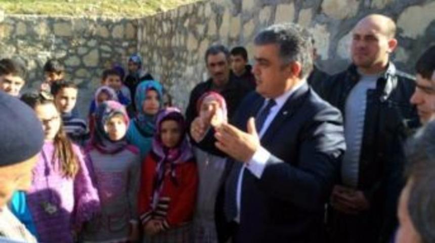 Başkan &Ouml;zg&uuml;ven Vatandaşlarla Bir Araya Geldi