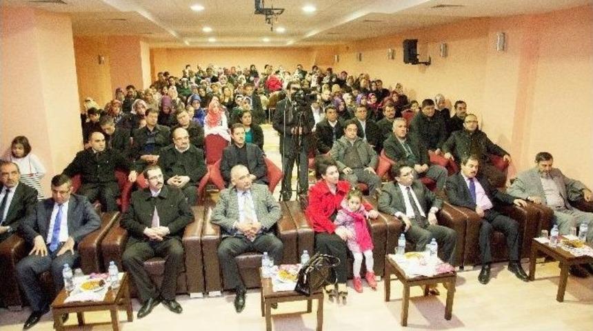 Birg&uuml;l Okulları &ldquo;insanlığa Y&ouml;n Verenler&rsquo;i Andı