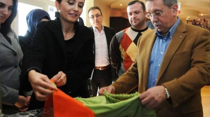 Tebess&uuml;m &Ccedil;arşısına &Ouml;ğrencilerden Anlamlı Bağış