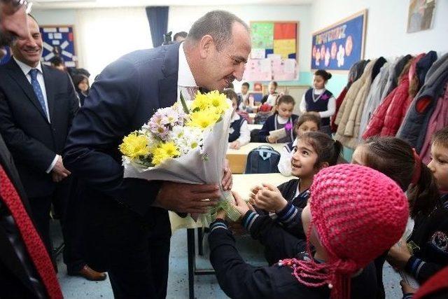 Başkan Duruay&rsquo;dan Eğitime B&uuml;y&uuml;k Katkı 1