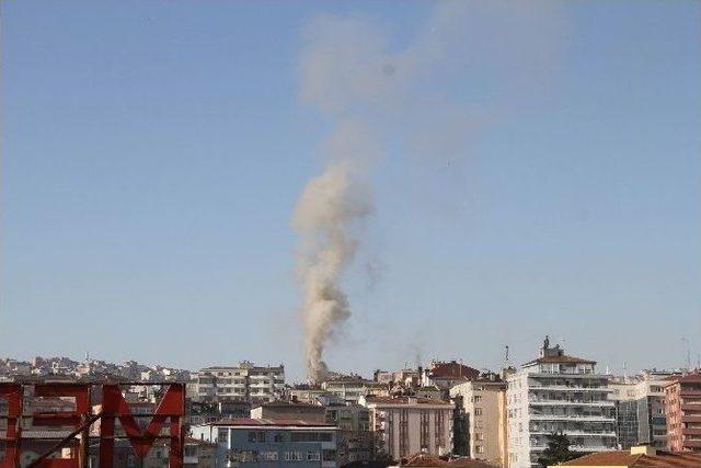 &Ccedil;atı Yangını Korkuttu 1