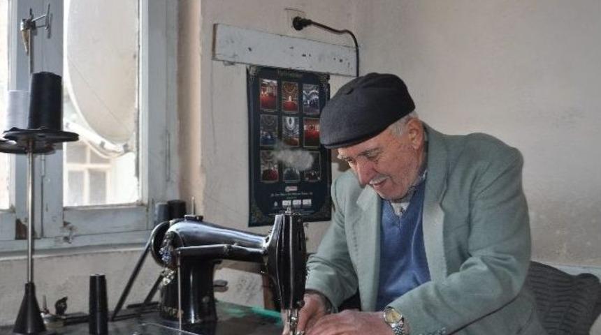 55 Yıldır Kumaşlara Hayat Veriyor