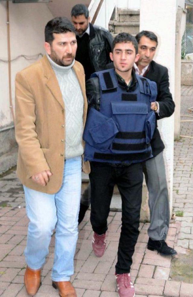 Dizine &Ccedil;ivili Kalasla Vuranı &Ouml;ld&uuml;rd&uuml;, 15 Yıl Hapse &Ccedil;arptırıldı 1