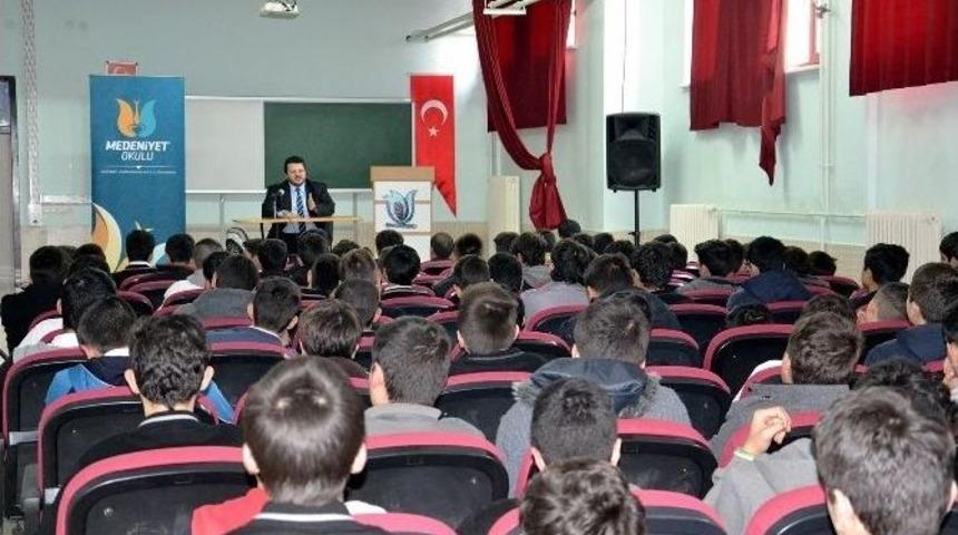 40 Eğitimci Ve Yazar &Ouml;ğrencilerle Buluşuyor