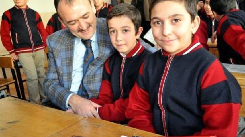 Ortaokulda Karne Hediyesi: İslam Ilmihali Ve Mp-3 &Ccedil;alar