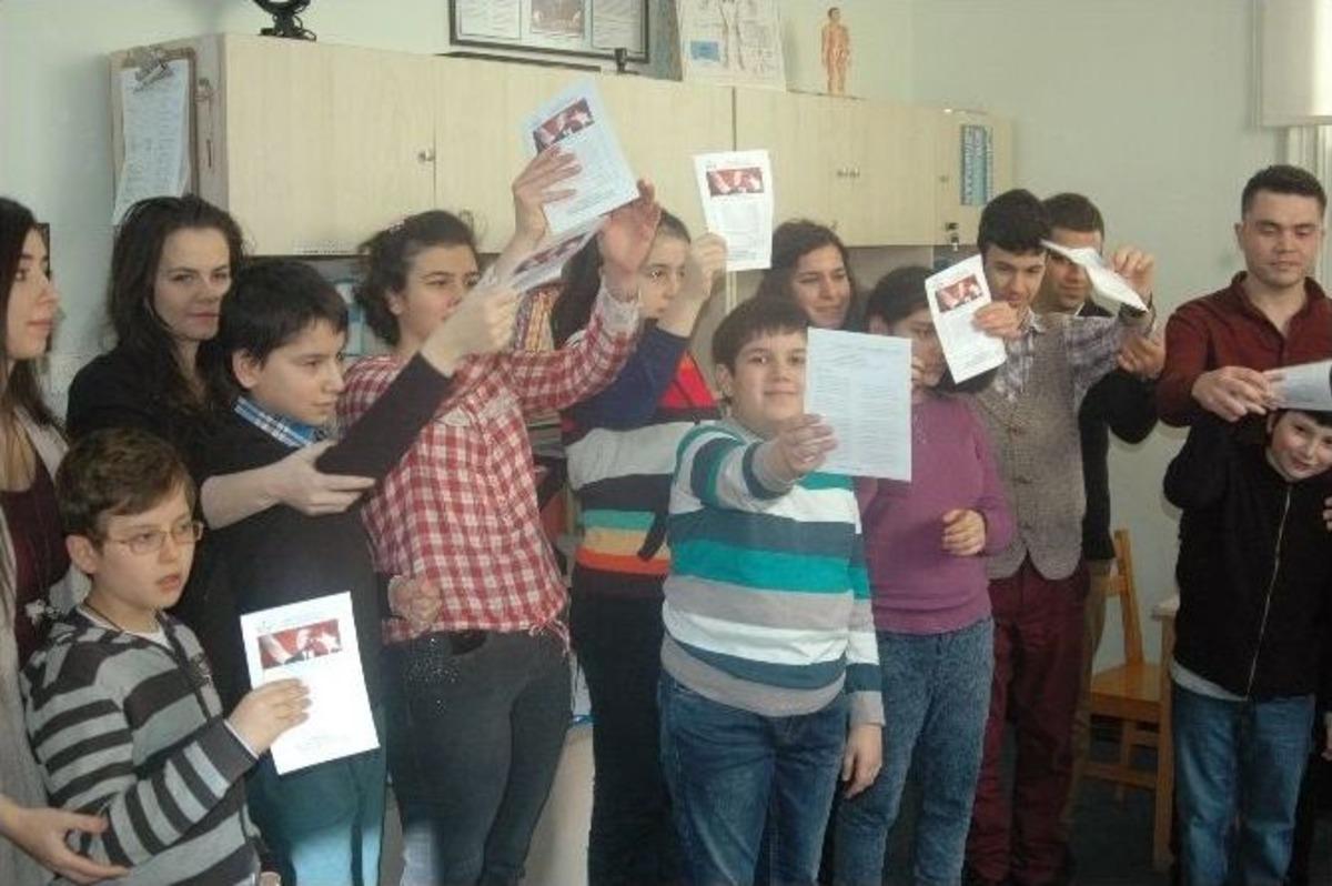 Otizmli &Ccedil;ocukların Karne Heyecanı