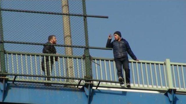 Hali&ccedil; K&ouml;pr&uuml;s&uuml; nde Intihar Girişimi 2