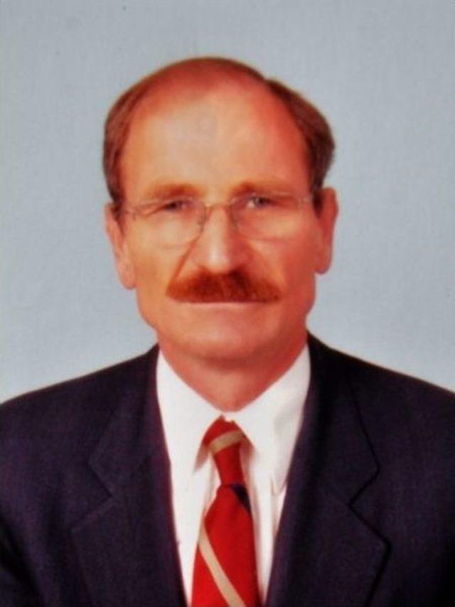 &Ouml;ğrenciler Ellerinde Karneleri İle Cemal Hocalarına Koştu 1