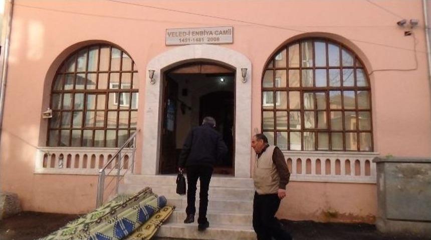 Camide Yapılan Hırsızlık Esnafı &Ccedil;ileden &Ccedil;ıkardı