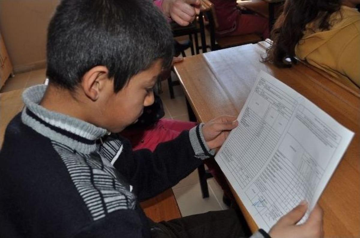 Bitlis&rsquo;te 94 Bin &Ouml;ğrenci Karne Aldı