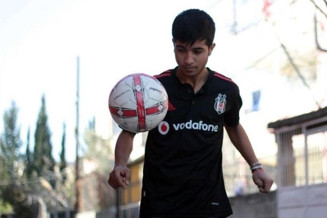 (&ouml;zel Haber) Tolga Zengin&rsquo;den Yardım İsteyen Gencin Dramı