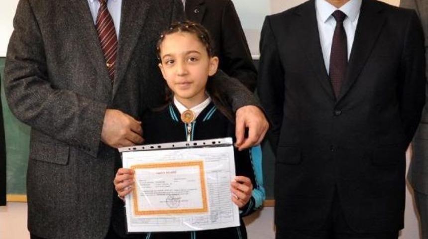 Sivas'ta 125 Bin &Ouml;ğrenci Karne Sevinci Yaşadı