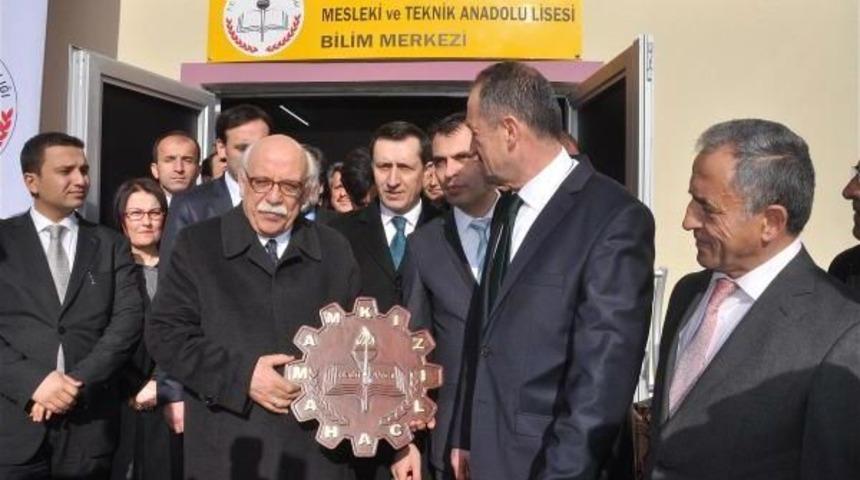 Bakan Avcı: Yurt Dışındaki Okullarla Ilgili Haftaya Ayrıntılı A&ccedil;ıklama Yapacağız