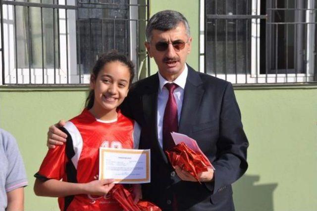 Manisa Milli Eğitim M&uuml;d&uuml;r&uuml;: &Ccedil;ocuklara Akıllı Telefon Almayın 2