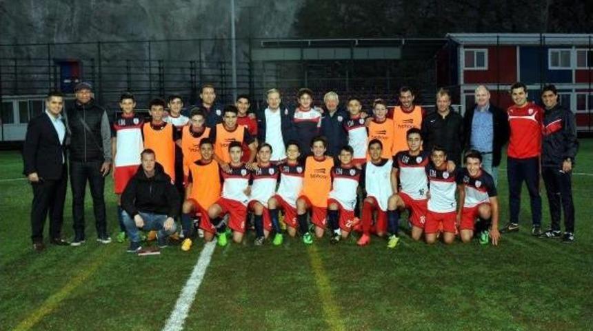 Altınordu Yarın Adana Demirspor &Ouml;n&uuml;nde