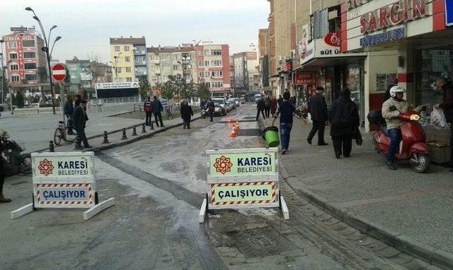 Karesi&rsquo;de Bozuk Yol Kalmayacak 1