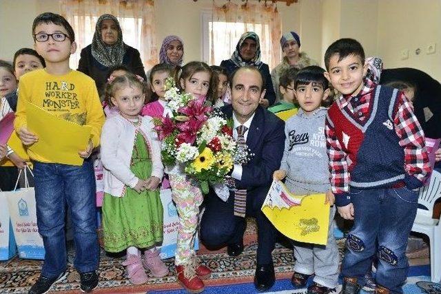 Edebali Miniklere Karne Dağıttı 2