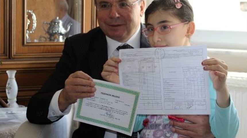 D&uuml;ş&uuml;k Notları Olan &Ccedil;ocukları Eve Polisler G&ouml;t&uuml;r&uuml;yor