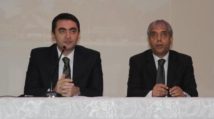 Ahlat’ta Eğitim Değerlendirme Toplantısı