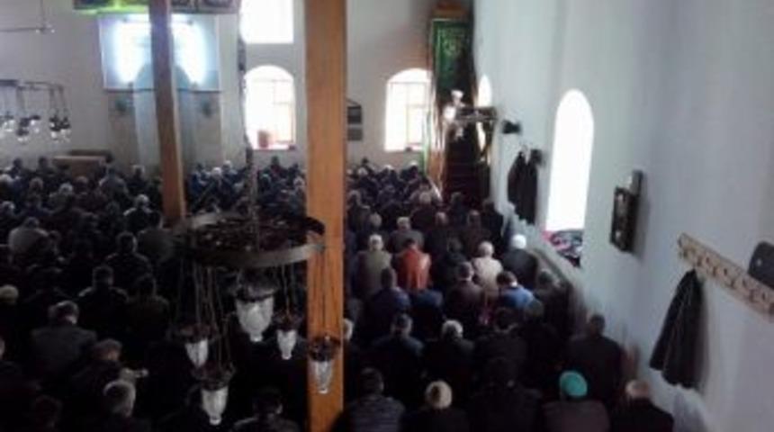 Afyonkarahisar&rsquo;da Cuma Namazı