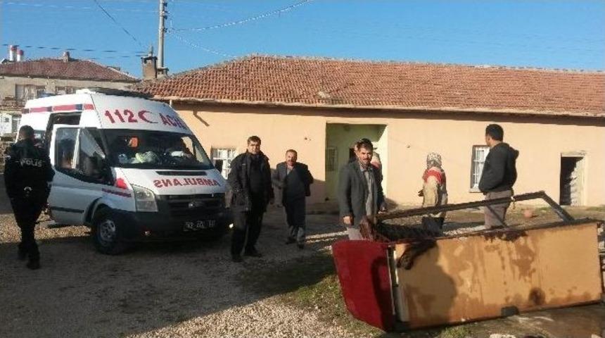 &Uuml;&ccedil; Aylık Kız Bebeği Yangında Ağır Yaralandı